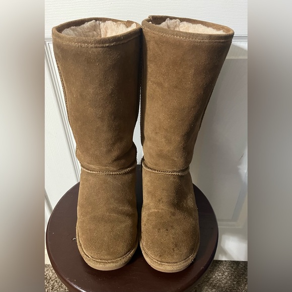bearpaw tall tan boots
Bearpaw Tall Tan Boots woman size 8 - Picture 8 of 10
